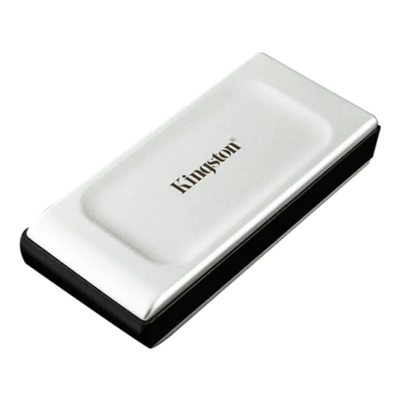 High speed USB Type C connection port on Kingston XS2000 4TB external storage demonstrating 2000MBs data capability.